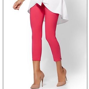 New York and Company capris with zipper detail